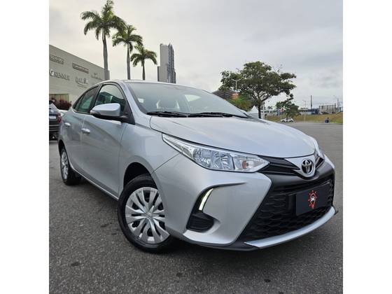 TOYOTA YARIS 1.5 16V FLEX XL MULTIDRIVE TOYOTA YARIS 1.5 16V FLEX XL MULTIDRIVE